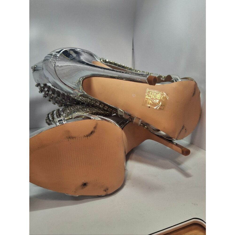 Azalea Wang Push Your Luck Stiletto Sandal In Silver (Runs Big) - Picture 8 of 13